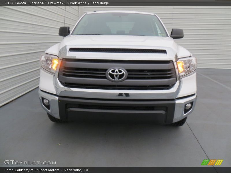 Super White / Sand Beige 2014 Toyota Tundra SR5 Crewmax