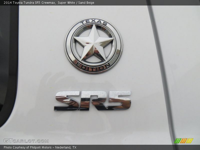 Super White / Sand Beige 2014 Toyota Tundra SR5 Crewmax