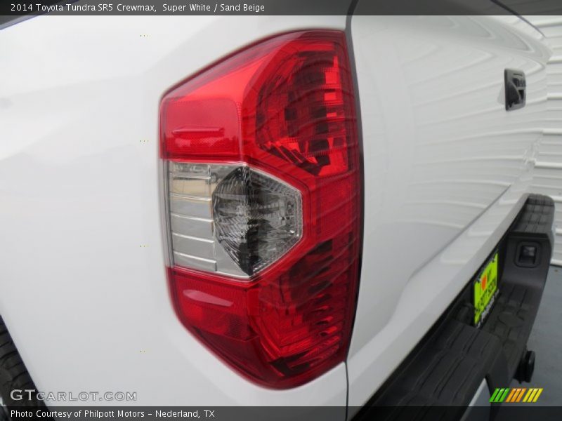 Super White / Sand Beige 2014 Toyota Tundra SR5 Crewmax