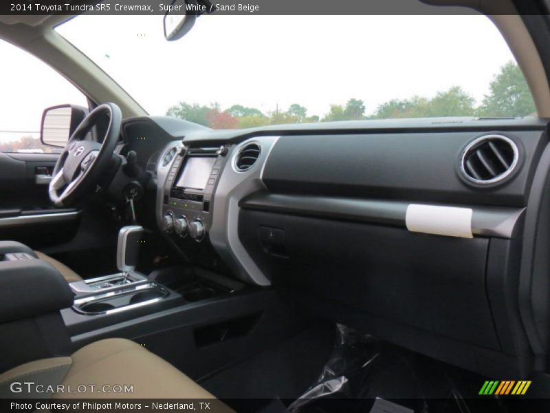 Super White / Sand Beige 2014 Toyota Tundra SR5 Crewmax
