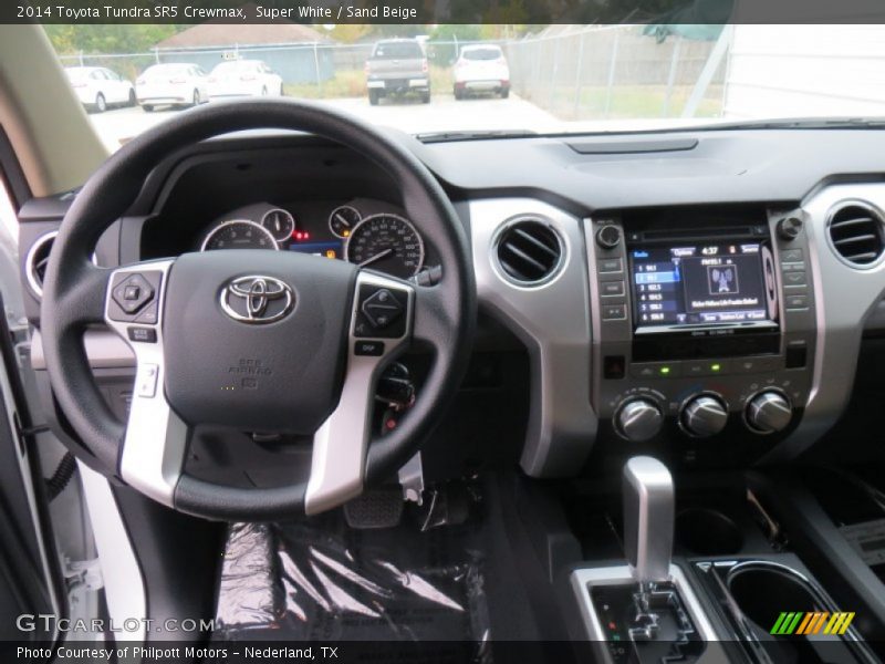 Super White / Sand Beige 2014 Toyota Tundra SR5 Crewmax