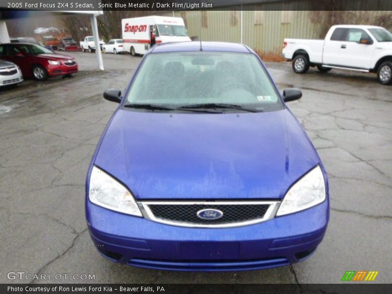 Sonic Blue Metallic / Dark Flint/Light Flint 2005 Ford Focus ZX4 S Sedan