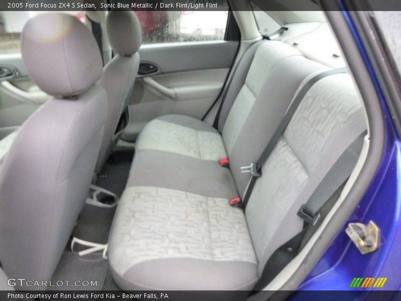 Sonic Blue Metallic / Dark Flint/Light Flint 2005 Ford Focus ZX4 S Sedan