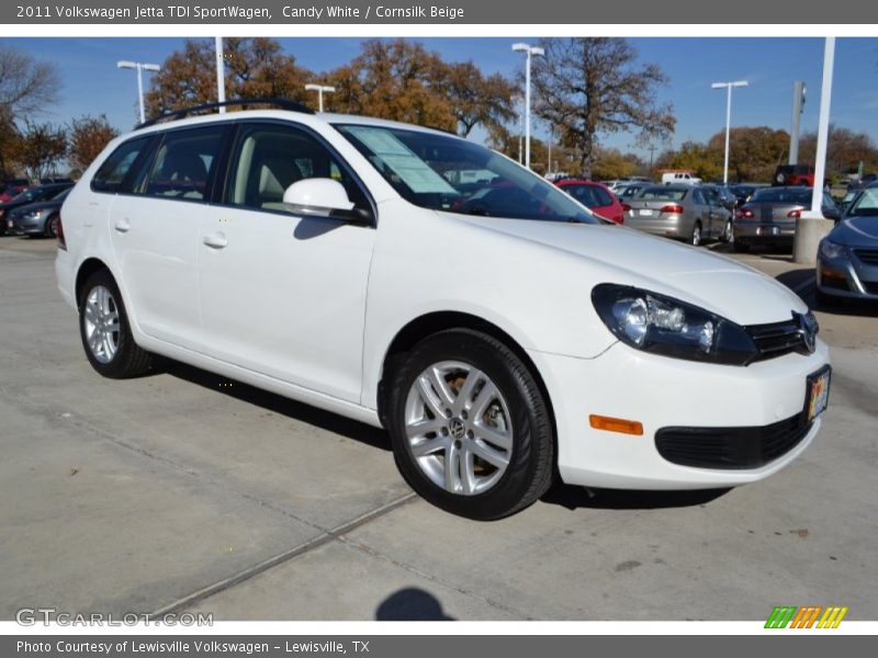 Candy White / Cornsilk Beige 2011 Volkswagen Jetta TDI SportWagen