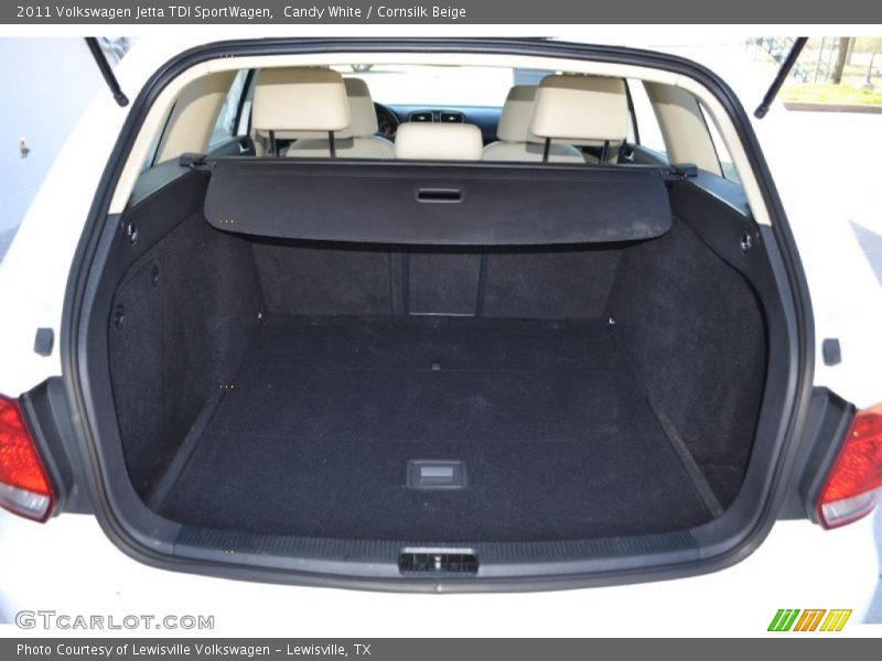 Candy White / Cornsilk Beige 2011 Volkswagen Jetta TDI SportWagen