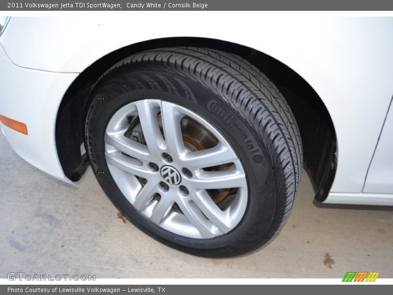 Candy White / Cornsilk Beige 2011 Volkswagen Jetta TDI SportWagen