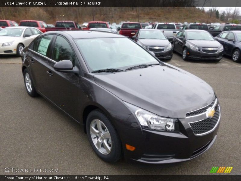 Tungsten Metallic / Jet Black 2014 Chevrolet Cruze LT