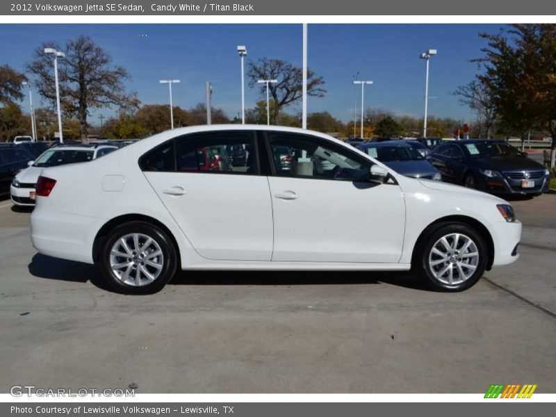 Candy White / Titan Black 2012 Volkswagen Jetta SE Sedan