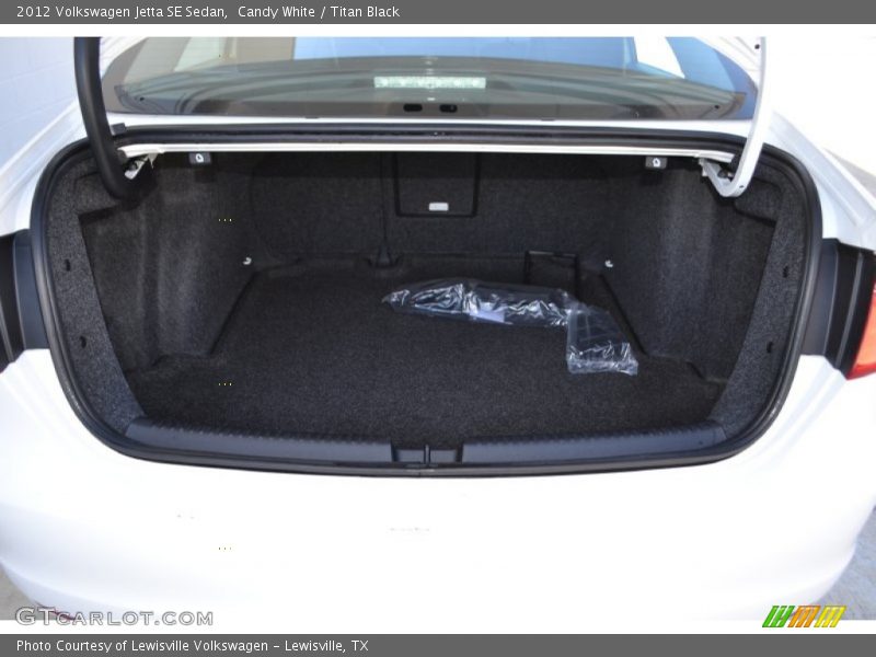 Candy White / Titan Black 2012 Volkswagen Jetta SE Sedan