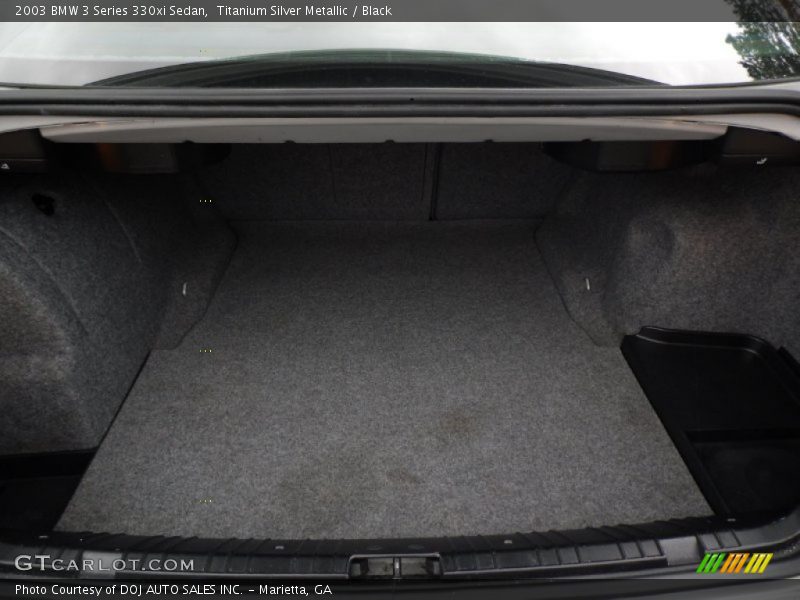  2003 3 Series 330xi Sedan Trunk