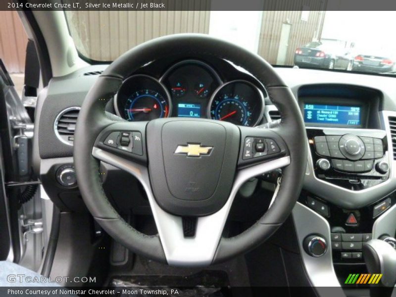 Silver Ice Metallic / Jet Black 2014 Chevrolet Cruze LT
