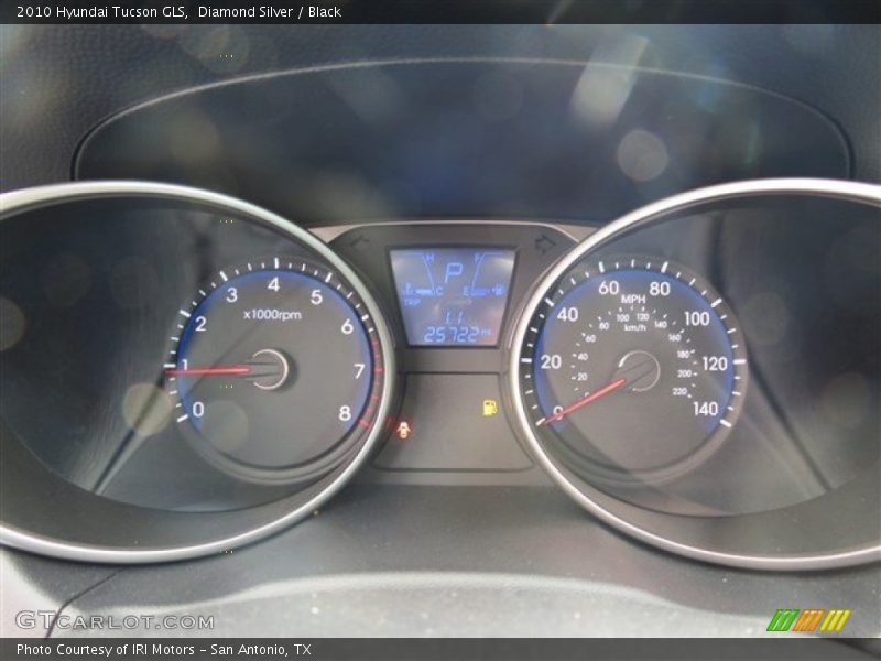 Diamond Silver / Black 2010 Hyundai Tucson GLS