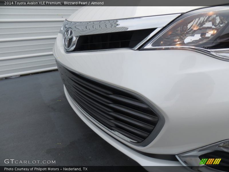 Blizzard Pearl / Almond 2014 Toyota Avalon XLE Premium