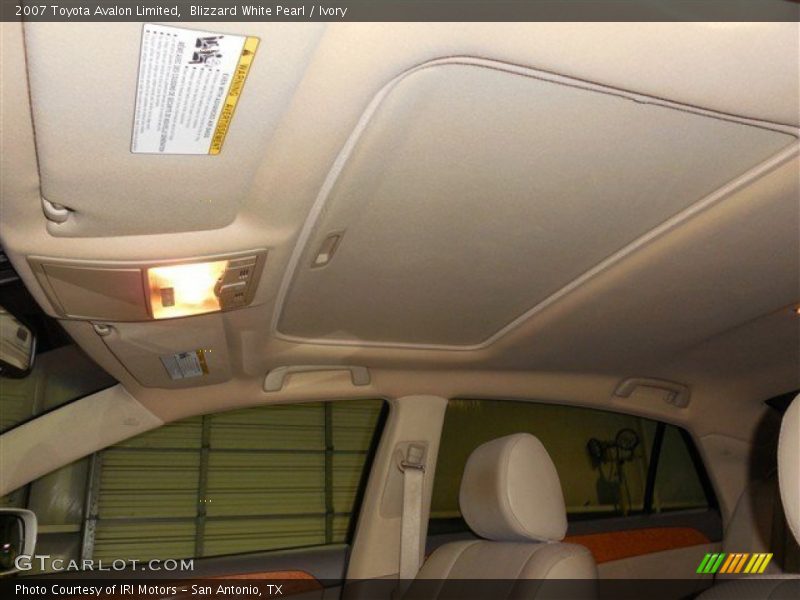 Blizzard White Pearl / Ivory 2007 Toyota Avalon Limited