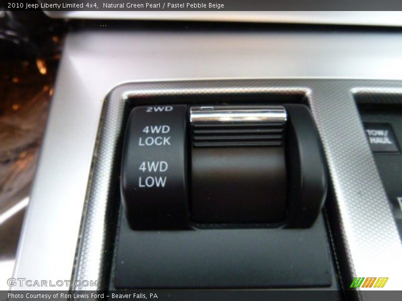 Natural Green Pearl / Pastel Pebble Beige 2010 Jeep Liberty Limited 4x4