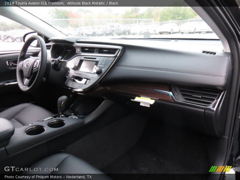 Attitude Black Metallic / Black 2014 Toyota Avalon XLE Premium