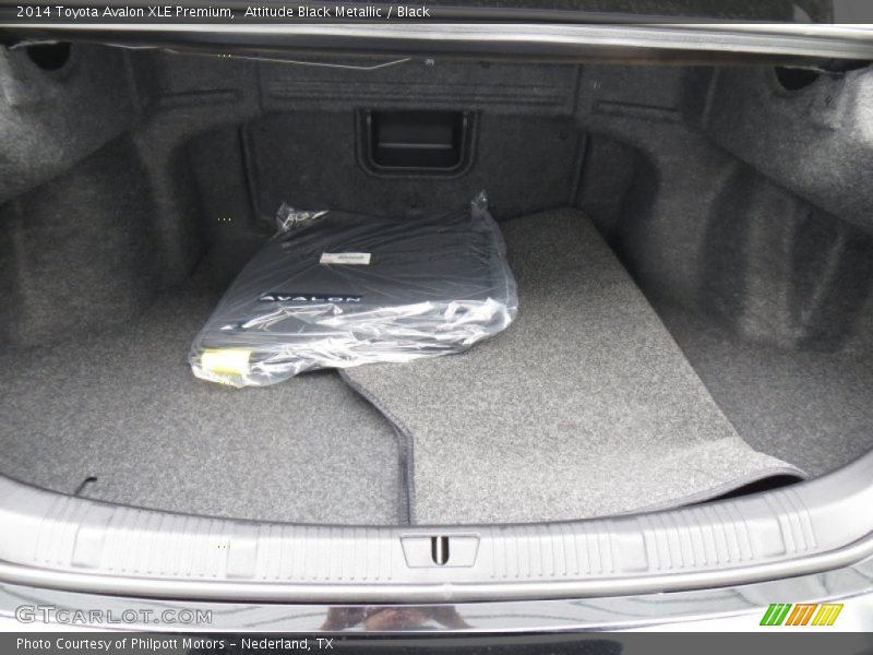 2014 Avalon XLE Premium Trunk