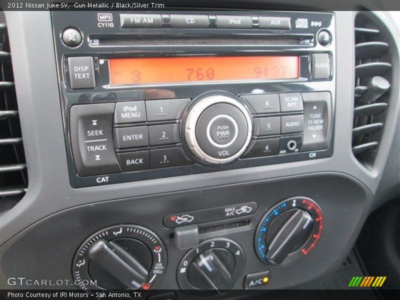 Gun Metallic / Black/Silver Trim 2012 Nissan Juke SV