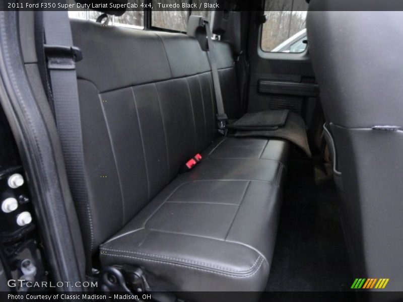 Tuxedo Black / Black 2011 Ford F350 Super Duty Lariat SuperCab 4x4