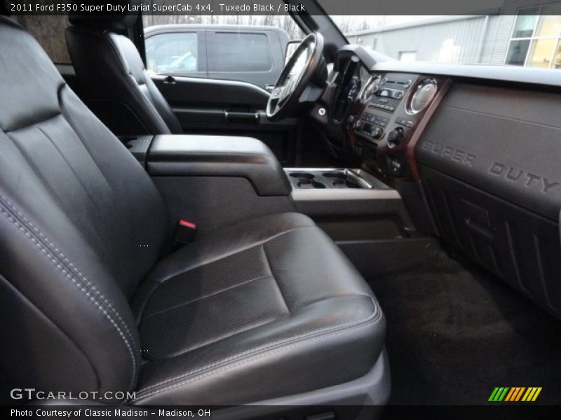 Tuxedo Black / Black 2011 Ford F350 Super Duty Lariat SuperCab 4x4