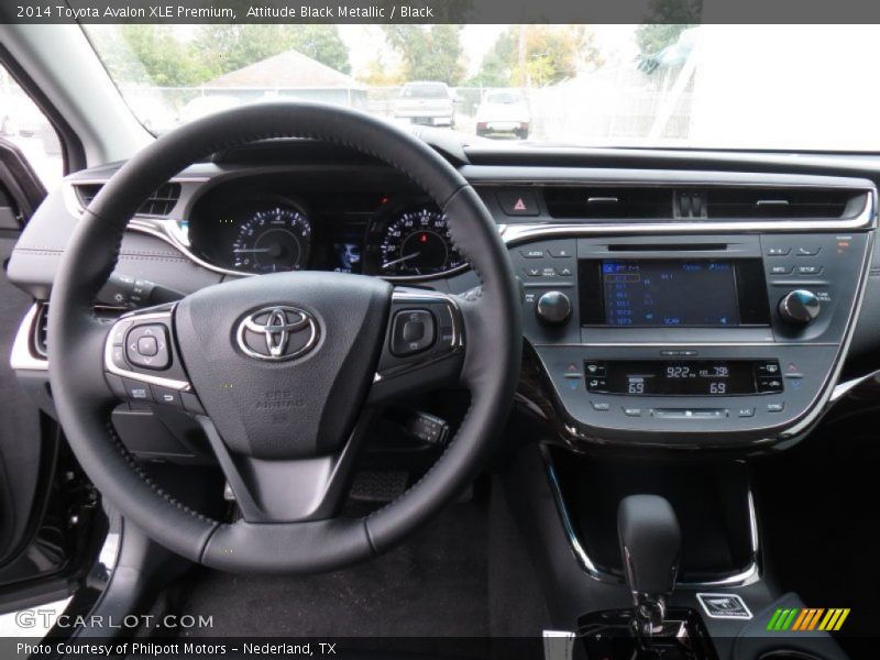Dashboard of 2014 Avalon XLE Premium