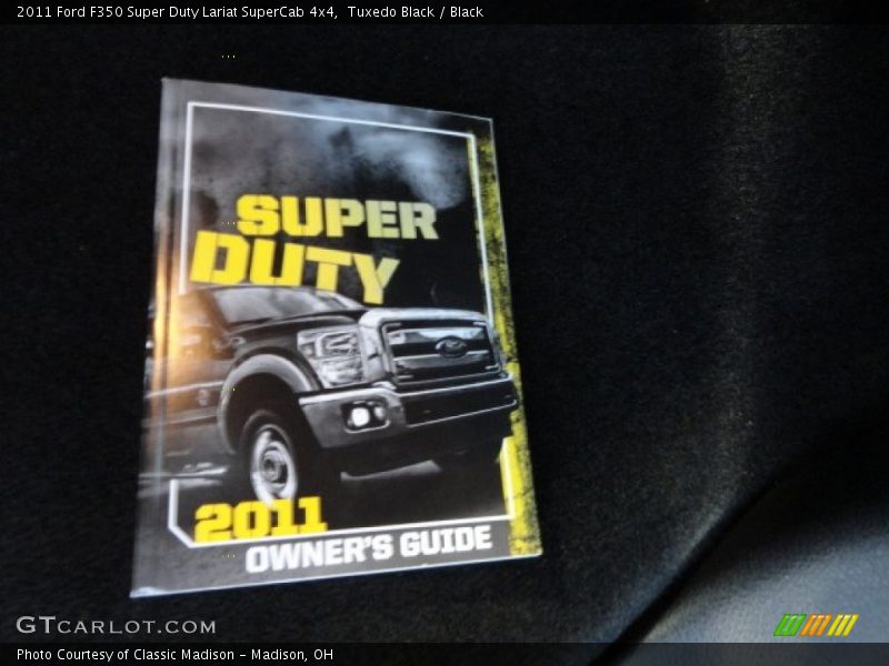 Tuxedo Black / Black 2011 Ford F350 Super Duty Lariat SuperCab 4x4