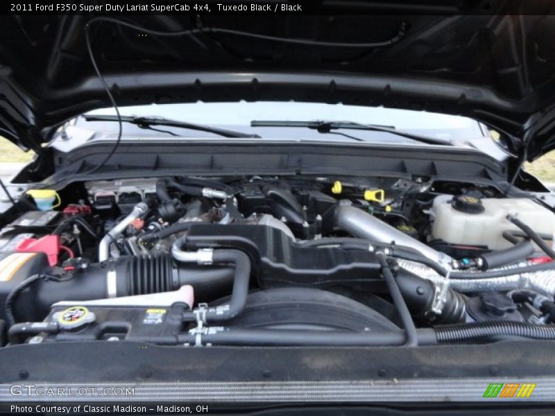 Tuxedo Black / Black 2011 Ford F350 Super Duty Lariat SuperCab 4x4