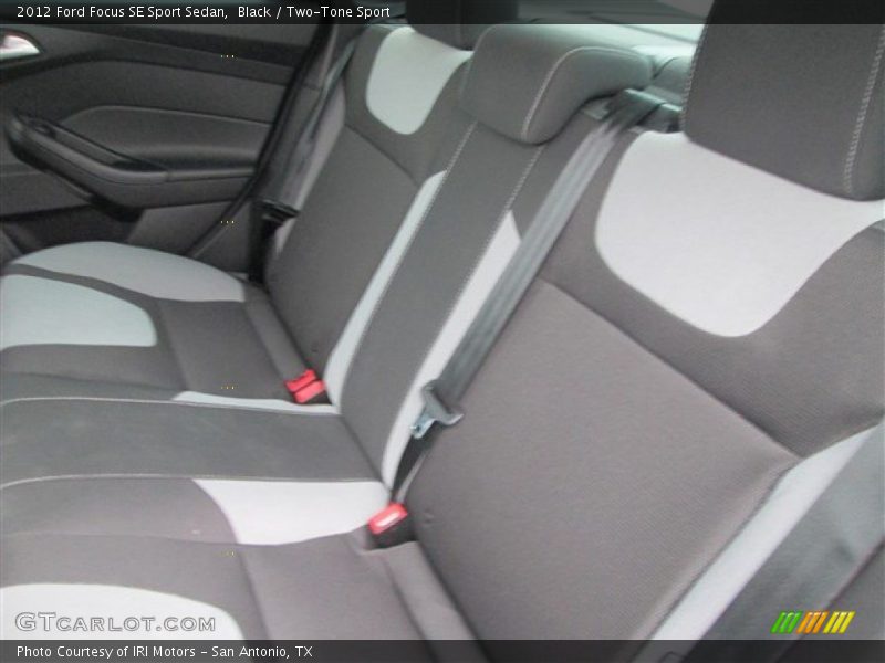 Black / Two-Tone Sport 2012 Ford Focus SE Sport Sedan