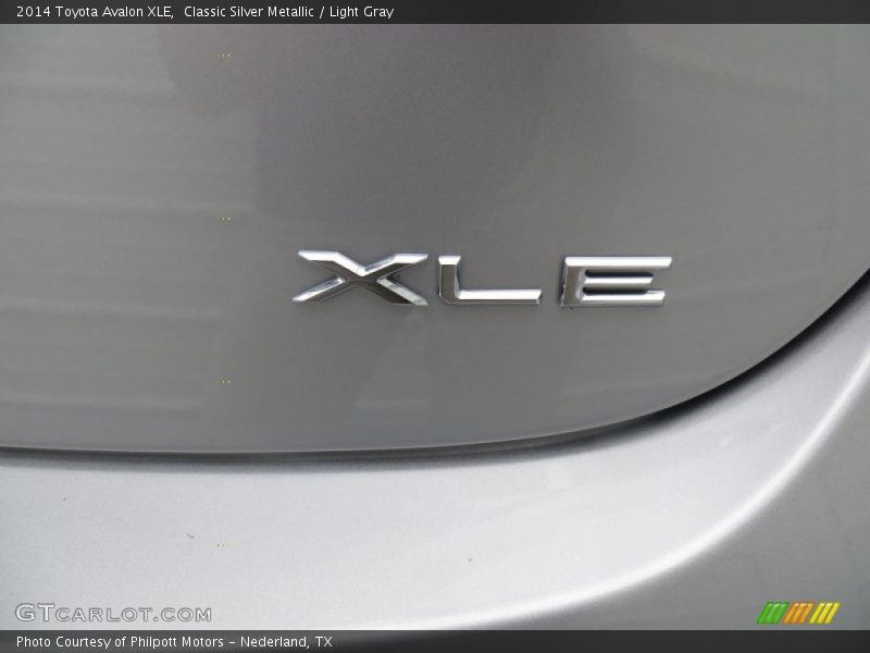 Classic Silver Metallic / Light Gray 2014 Toyota Avalon XLE
