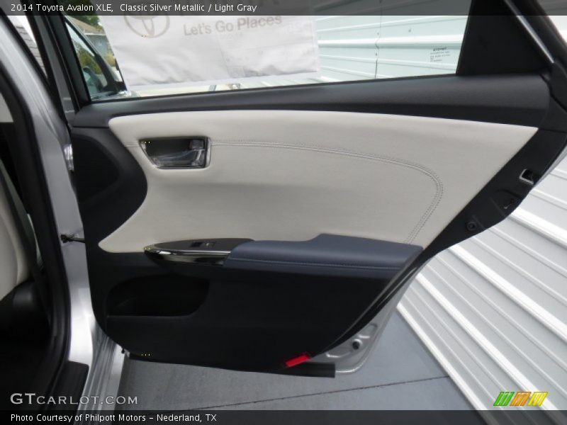 Classic Silver Metallic / Light Gray 2014 Toyota Avalon XLE
