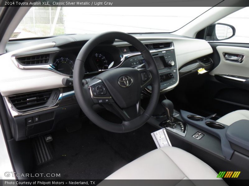 Classic Silver Metallic / Light Gray 2014 Toyota Avalon XLE