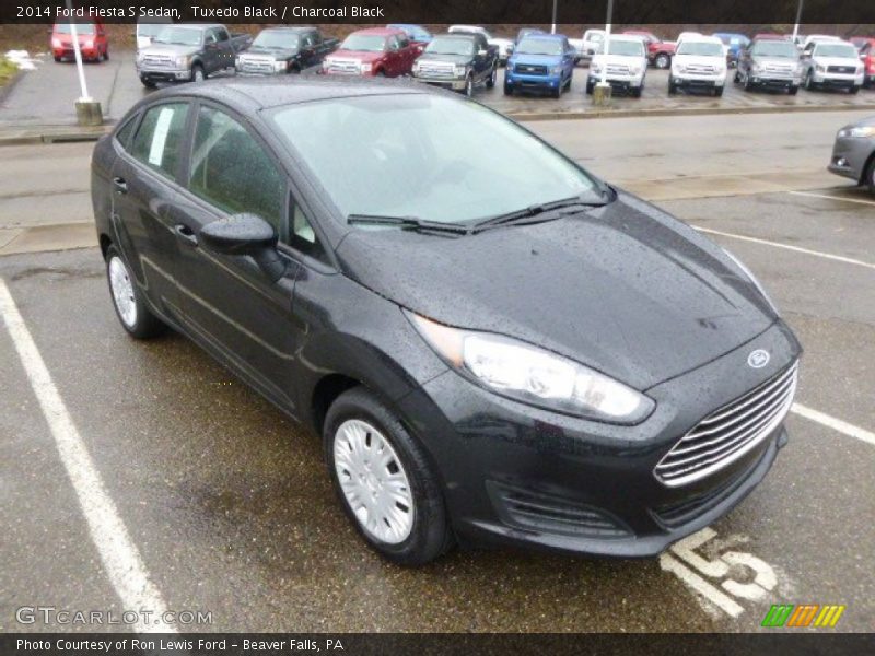 Tuxedo Black / Charcoal Black 2014 Ford Fiesta S Sedan