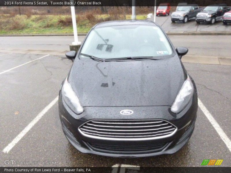 Tuxedo Black / Charcoal Black 2014 Ford Fiesta S Sedan