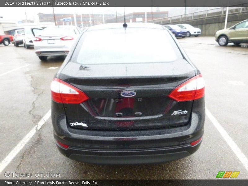 Tuxedo Black / Charcoal Black 2014 Ford Fiesta S Sedan