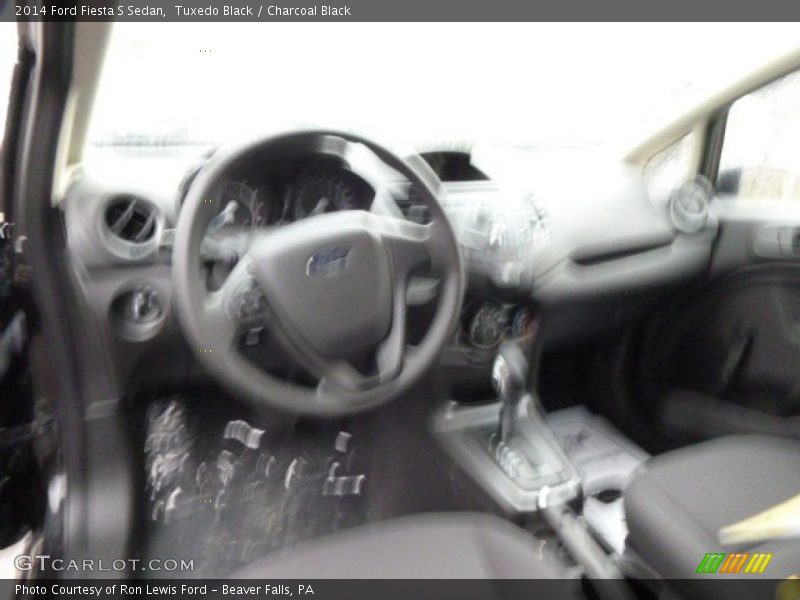 Tuxedo Black / Charcoal Black 2014 Ford Fiesta S Sedan