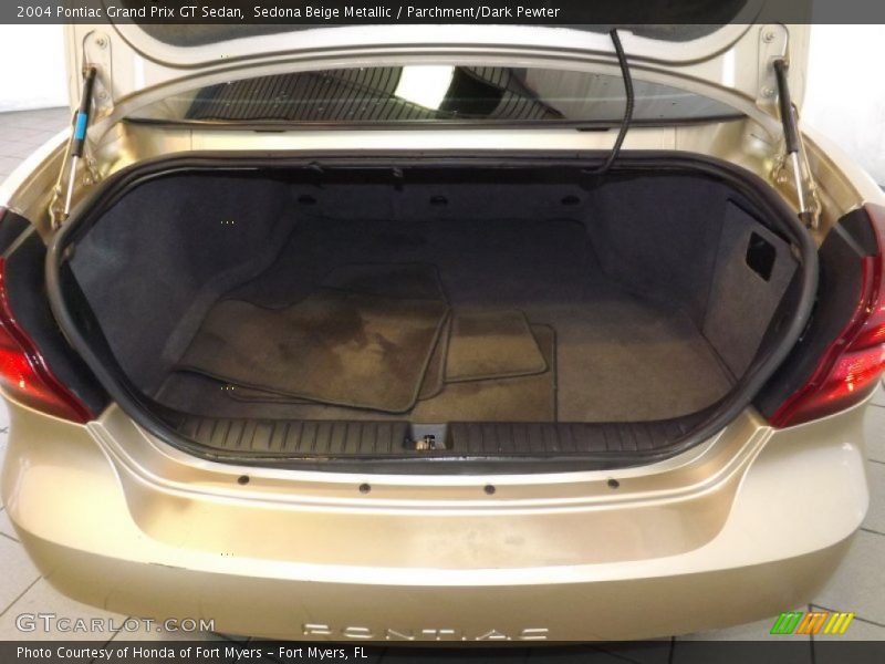 Sedona Beige Metallic / Parchment/Dark Pewter 2004 Pontiac Grand Prix GT Sedan