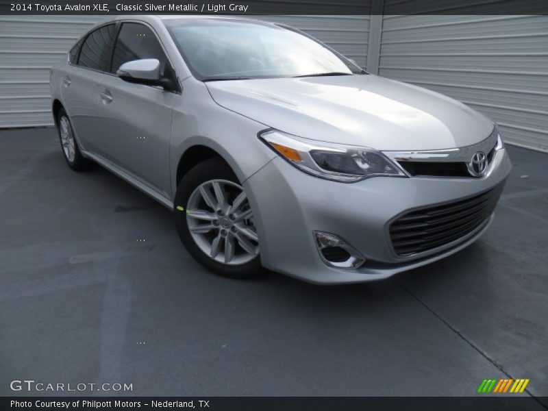 Classic Silver Metallic / Light Gray 2014 Toyota Avalon XLE