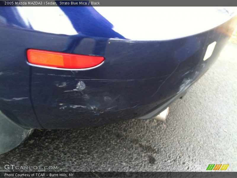 Strato Blue Mica / Black 2005 Mazda MAZDA3 i Sedan
