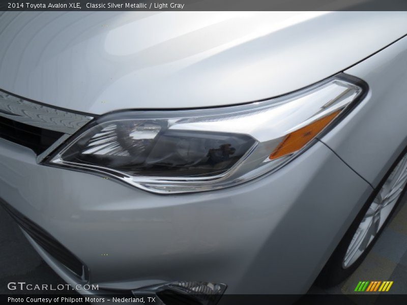 Classic Silver Metallic / Light Gray 2014 Toyota Avalon XLE