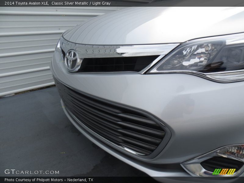 Classic Silver Metallic / Light Gray 2014 Toyota Avalon XLE