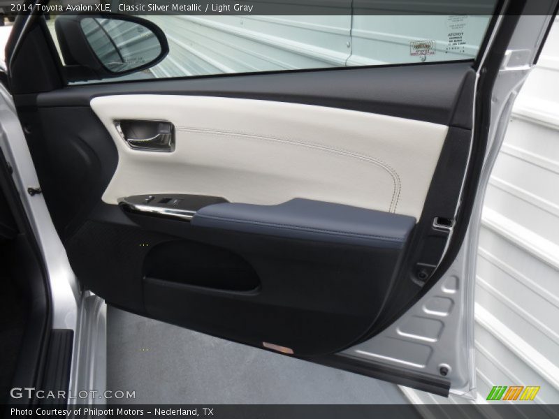 Classic Silver Metallic / Light Gray 2014 Toyota Avalon XLE