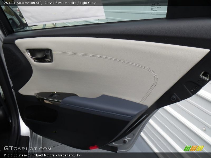 Classic Silver Metallic / Light Gray 2014 Toyota Avalon XLE