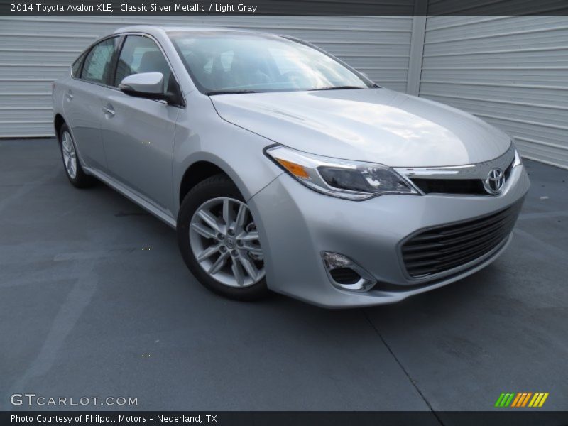Classic Silver Metallic / Light Gray 2014 Toyota Avalon XLE