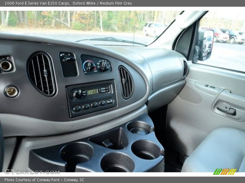 Oxford White / Medium Flint Grey 2006 Ford E Series Van E150 Cargo