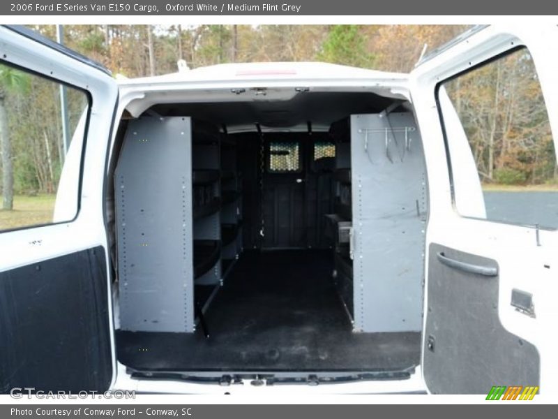 Oxford White / Medium Flint Grey 2006 Ford E Series Van E150 Cargo