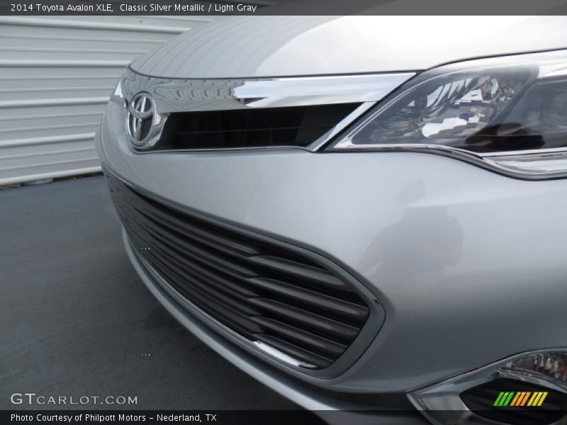 Classic Silver Metallic / Light Gray 2014 Toyota Avalon XLE
