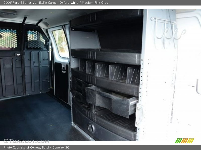 Oxford White / Medium Flint Grey 2006 Ford E Series Van E150 Cargo