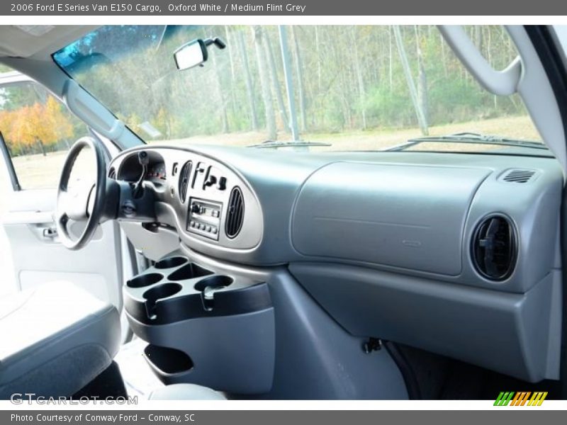 Oxford White / Medium Flint Grey 2006 Ford E Series Van E150 Cargo