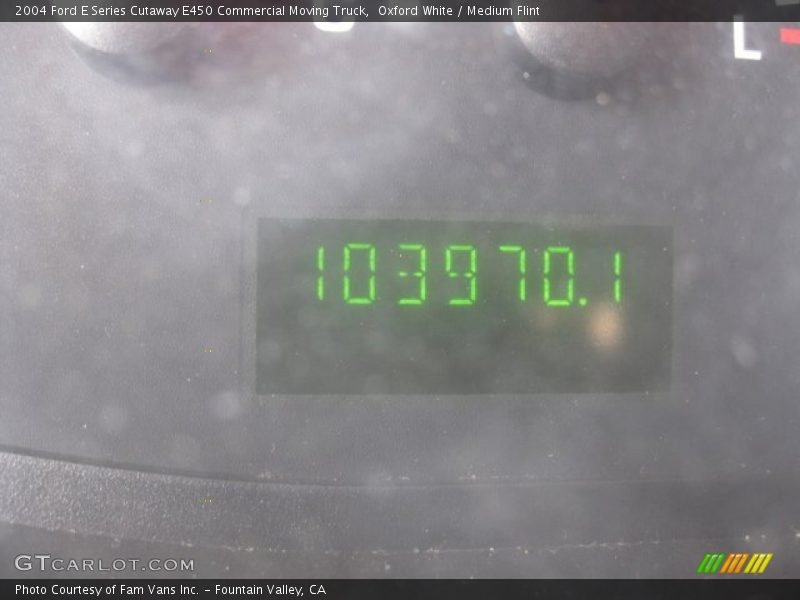 Oxford White / Medium Flint 2004 Ford E Series Cutaway E450 Commercial Moving Truck