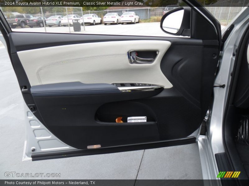 Classic Silver Metallic / Light Gray 2014 Toyota Avalon Hybrid XLE Premium